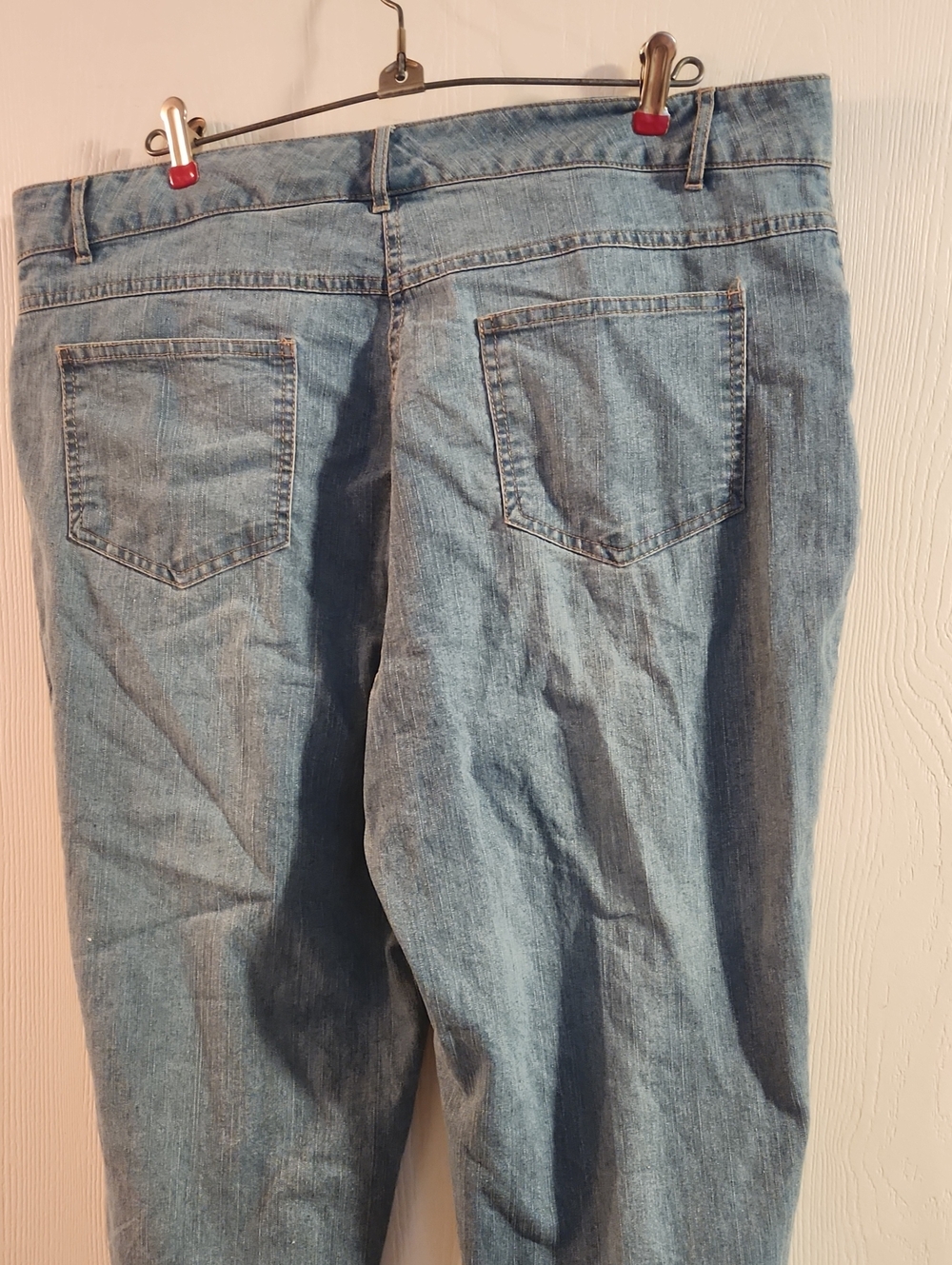 Women's Capris - Picture 7 of 7